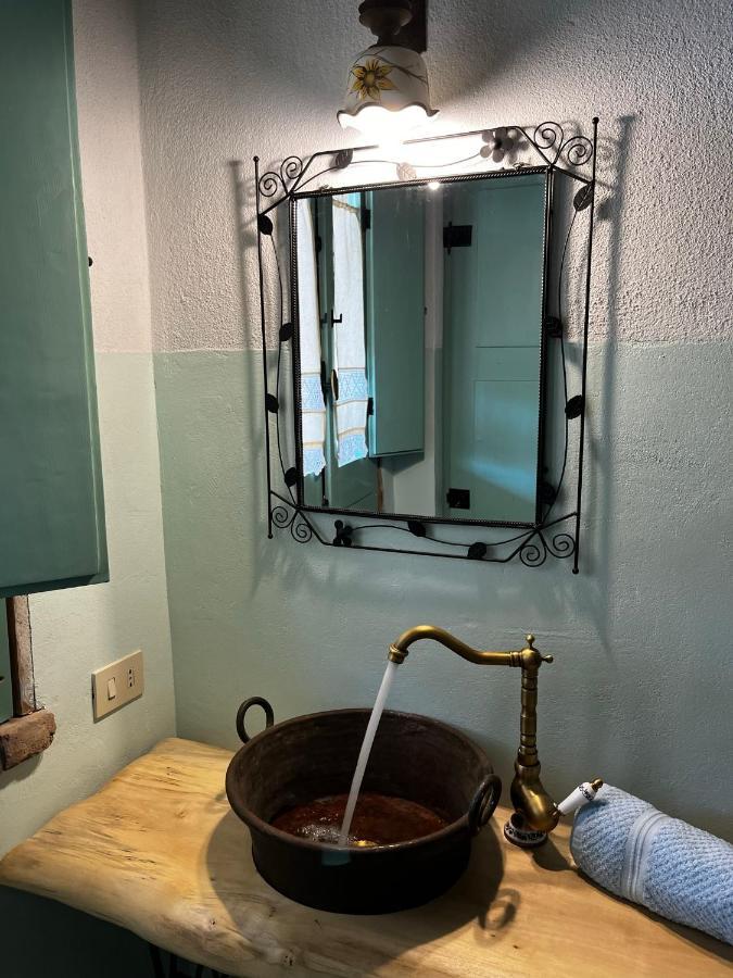 Hostal Graziosa Stanza Campidanese Su Terzu Oristano Exterior foto